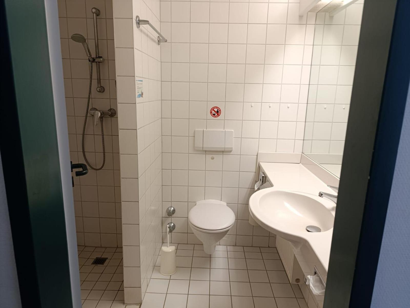 Hotel Astor Altenburg Bagian luar foto